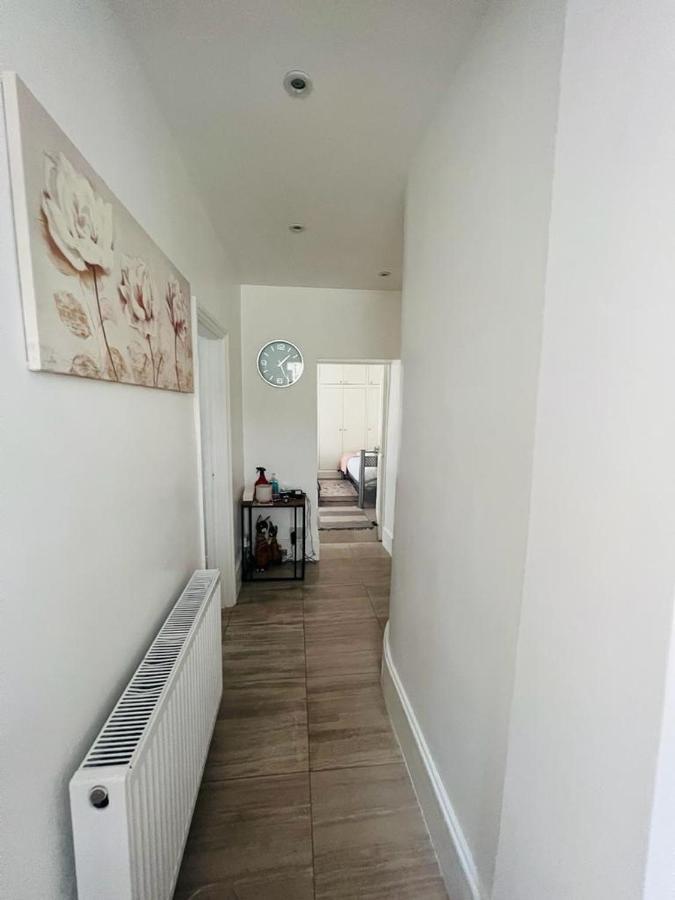 2 Bedroom Apartment Close To Camden Town Лондон Екстер'єр фото